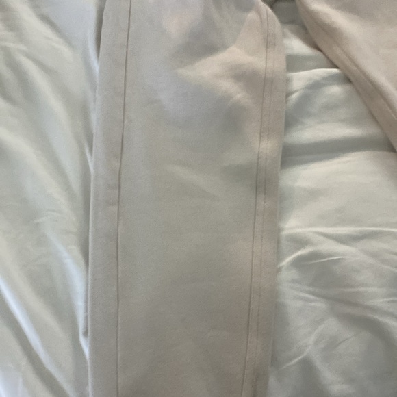 Lulu lemon sweatpants cream 00 - Picture 2 of 4